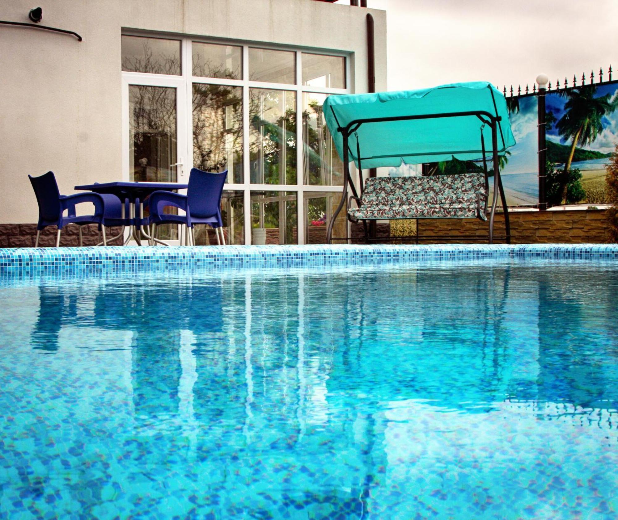 Lolo Hotel คีชีเนา ภายนอก รูปภาพ