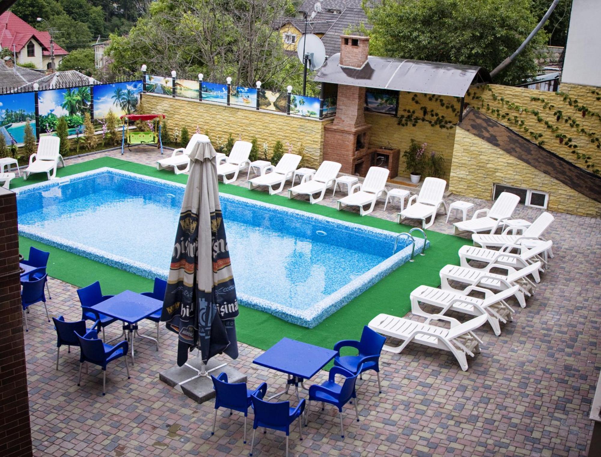 Lolo Hotel คีชีเนา ภายนอก รูปภาพ