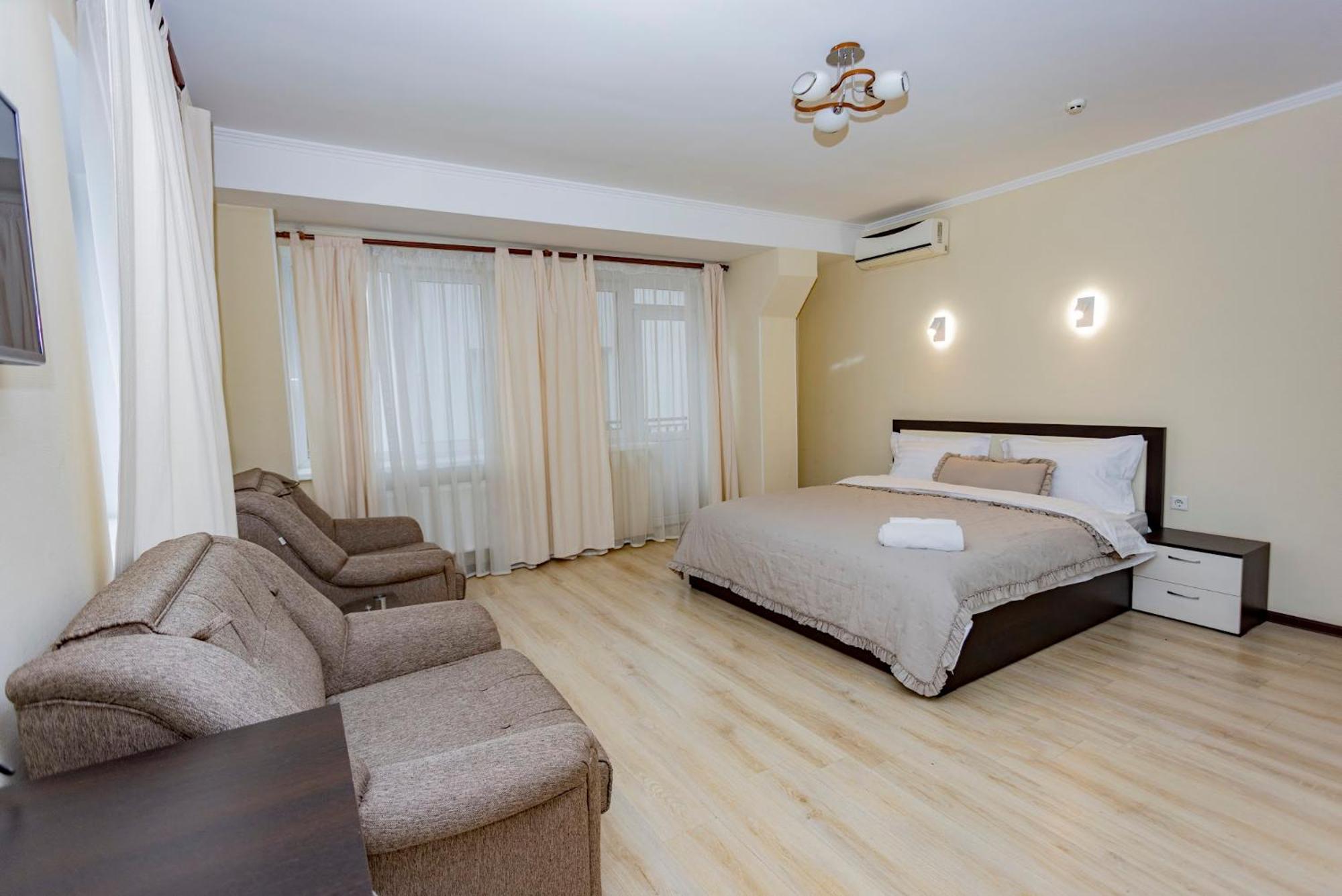Lolo Hotel คีชีเนา ภายนอก รูปภาพ